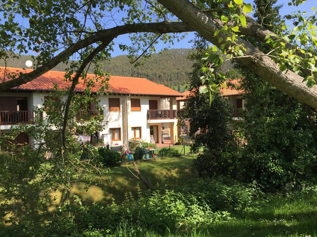 Apartamentos Rurales La Fuente Песуэс Экстерьер фото